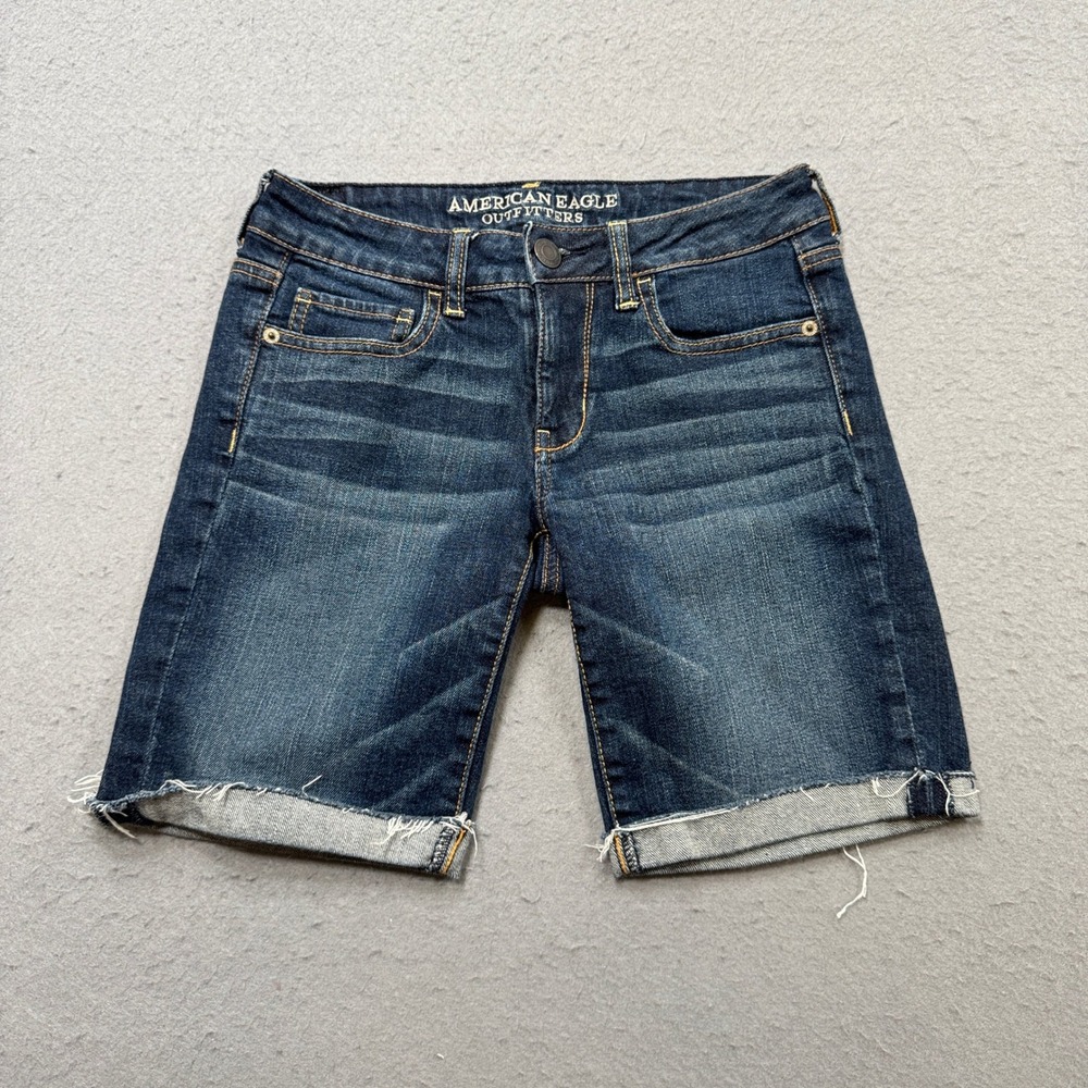 American Eagle Denim Shorts Women's 4 Blue Dark Wash Mid Rise Bermuda Whiskered